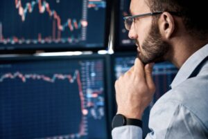 GOLD下落のサインを読む！上昇から一転、危険な下落局面の見極め方